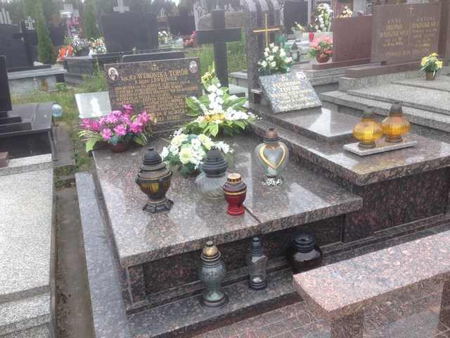 Weronika Topór 1927 Białystok - Grobonet - Wyszukiwarka osób pochowanych