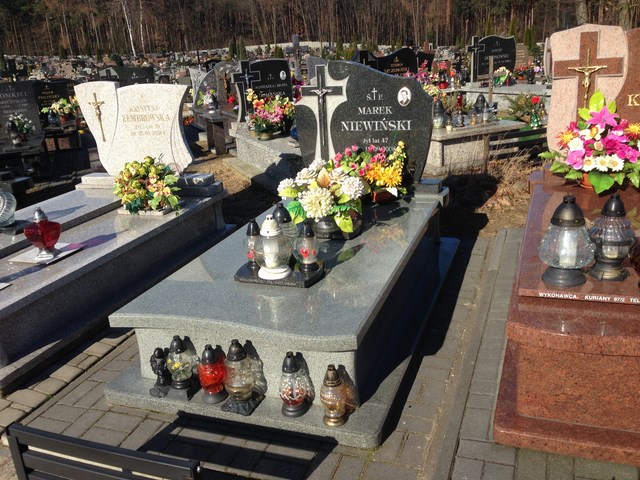 Marek Niewiński 1961 Białystok - Grobonet - Wyszukiwarka osób pochowanych