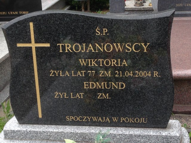 Małgorzata Trojanowska 1952 Białystok - Grobonet - Wyszukiwarka osób pochowanych