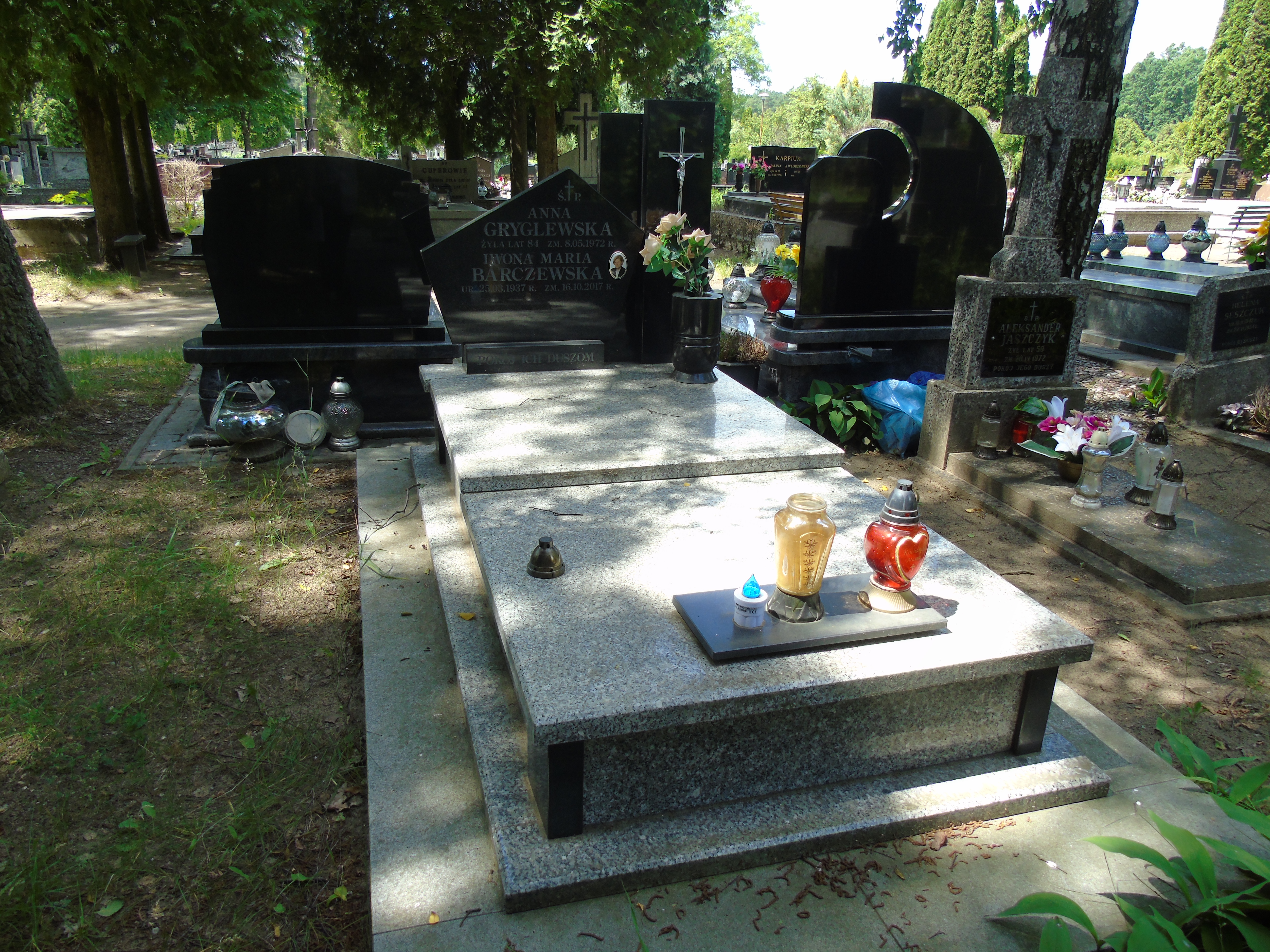 Grób Iwona Barczewska