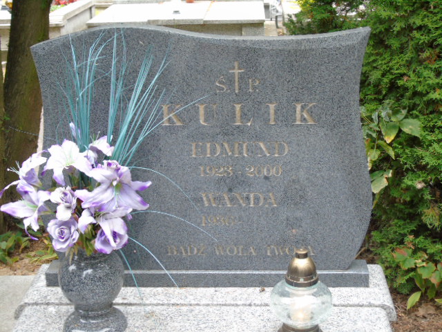 Grób Edmund Kulik