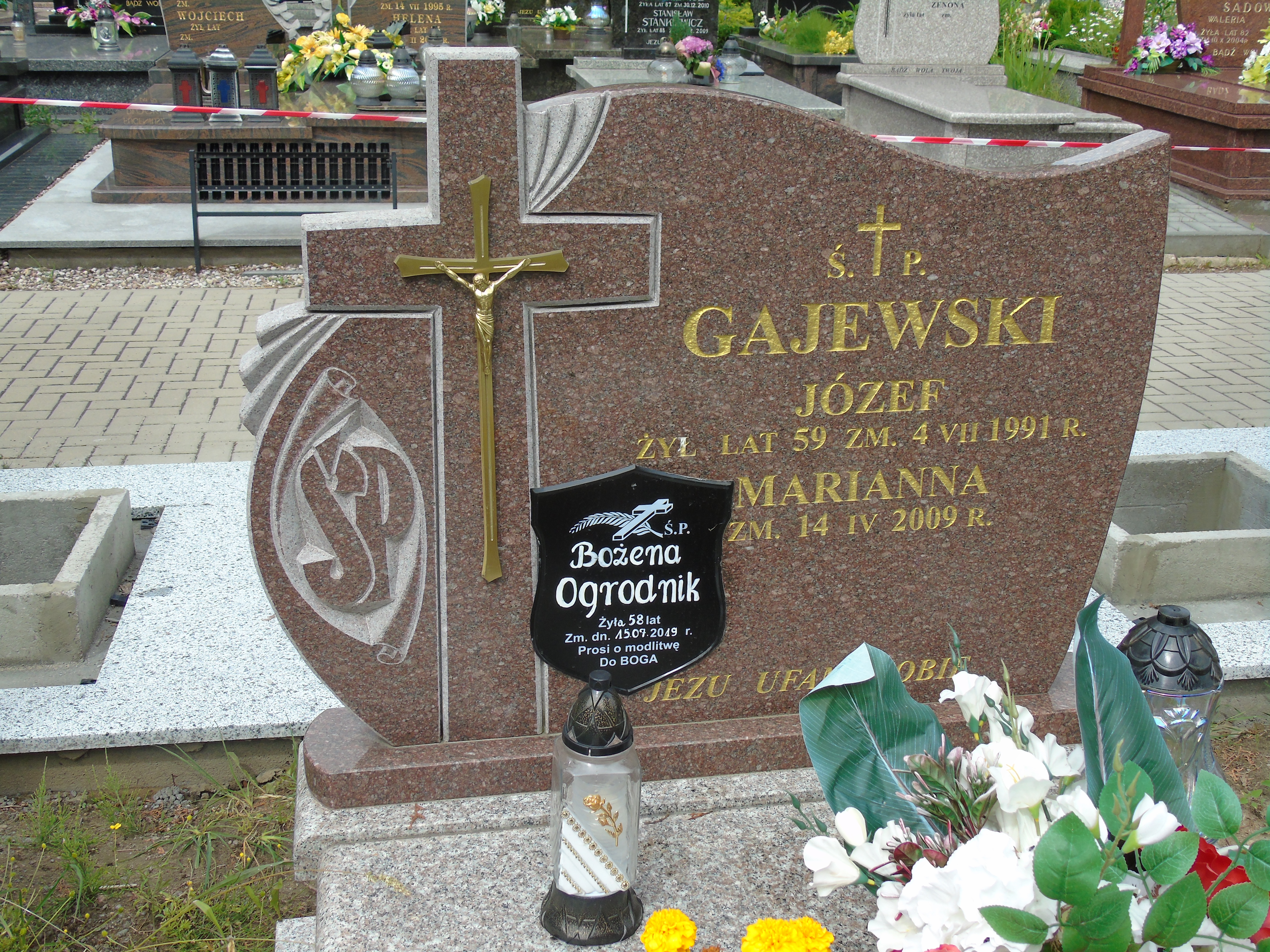 Bożena Ogrodnik 1961 Białystok - Grobonet - Wyszukiwarka osób pochowanych