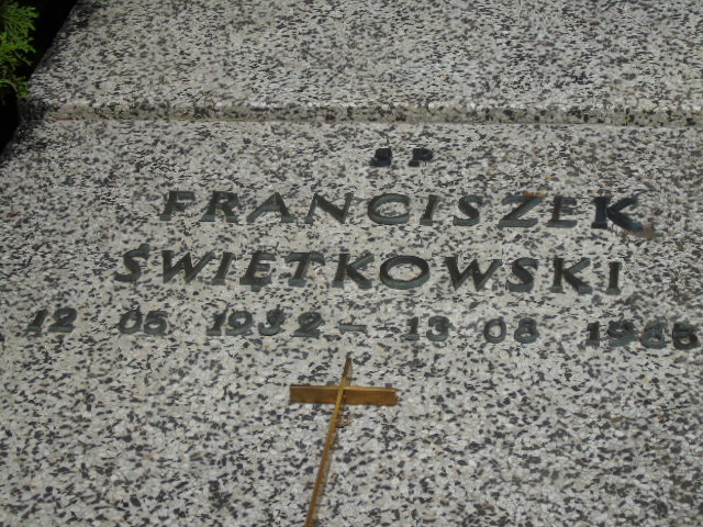 Dariusz Świętkowski 1962 Białystok - Grobonet - Wyszukiwarka osób pochowanych