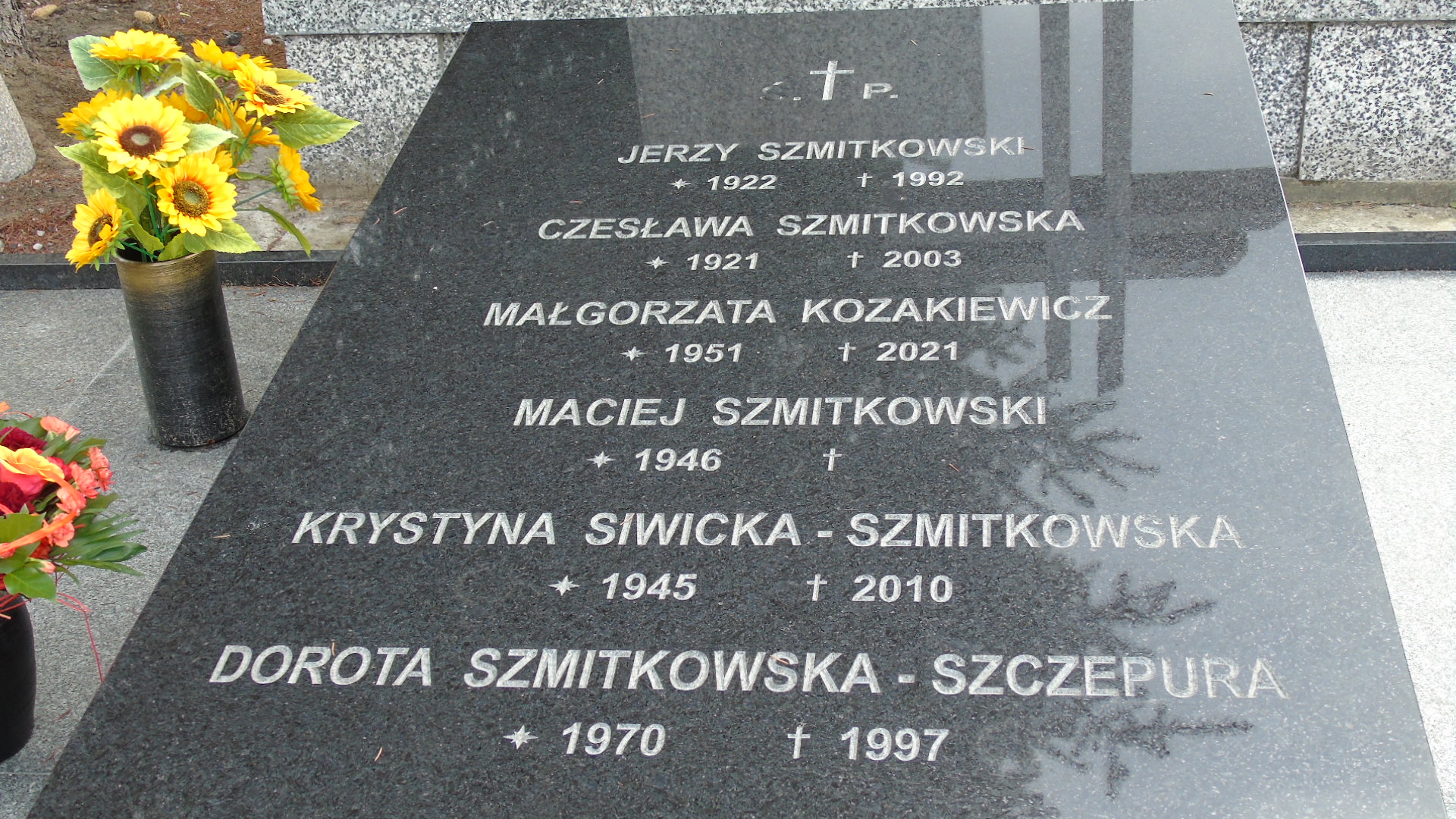 Małgorzata Kozakiewicz 1951 Białystok - Grobonet - Wyszukiwarka osób pochowanych