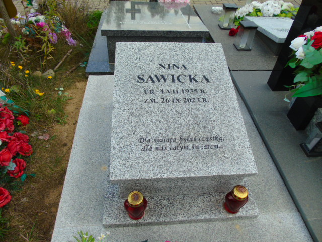 Grób Nina Sawicka